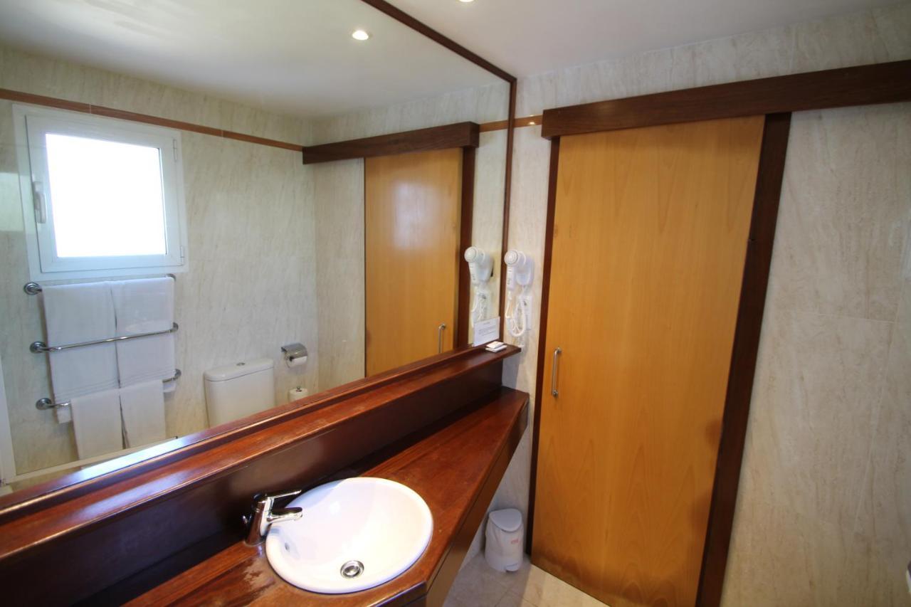 Apartaments Talayot Cala'N Blanes  Eksteriør billede